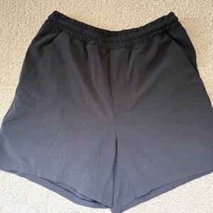 Lululemon Black Athletic Shorts for Men with liner - Size Small